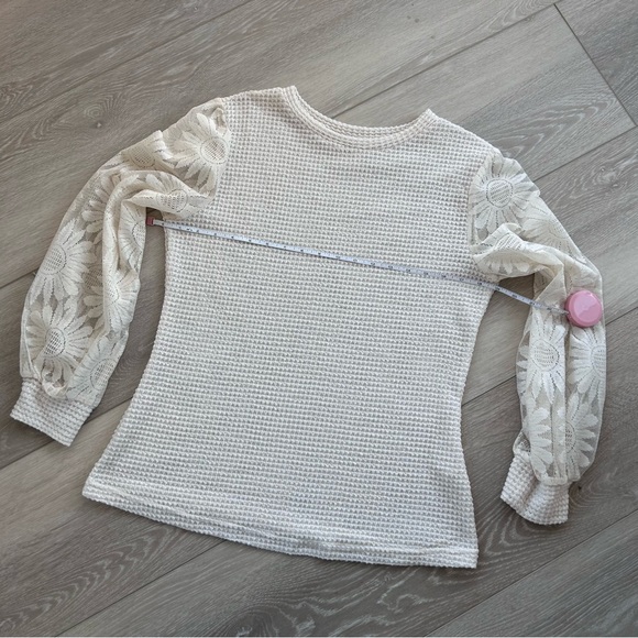 Cream Loose Knit Sweater w Lace Sleeves Crew Neck Sz L - Picture 2 of 7